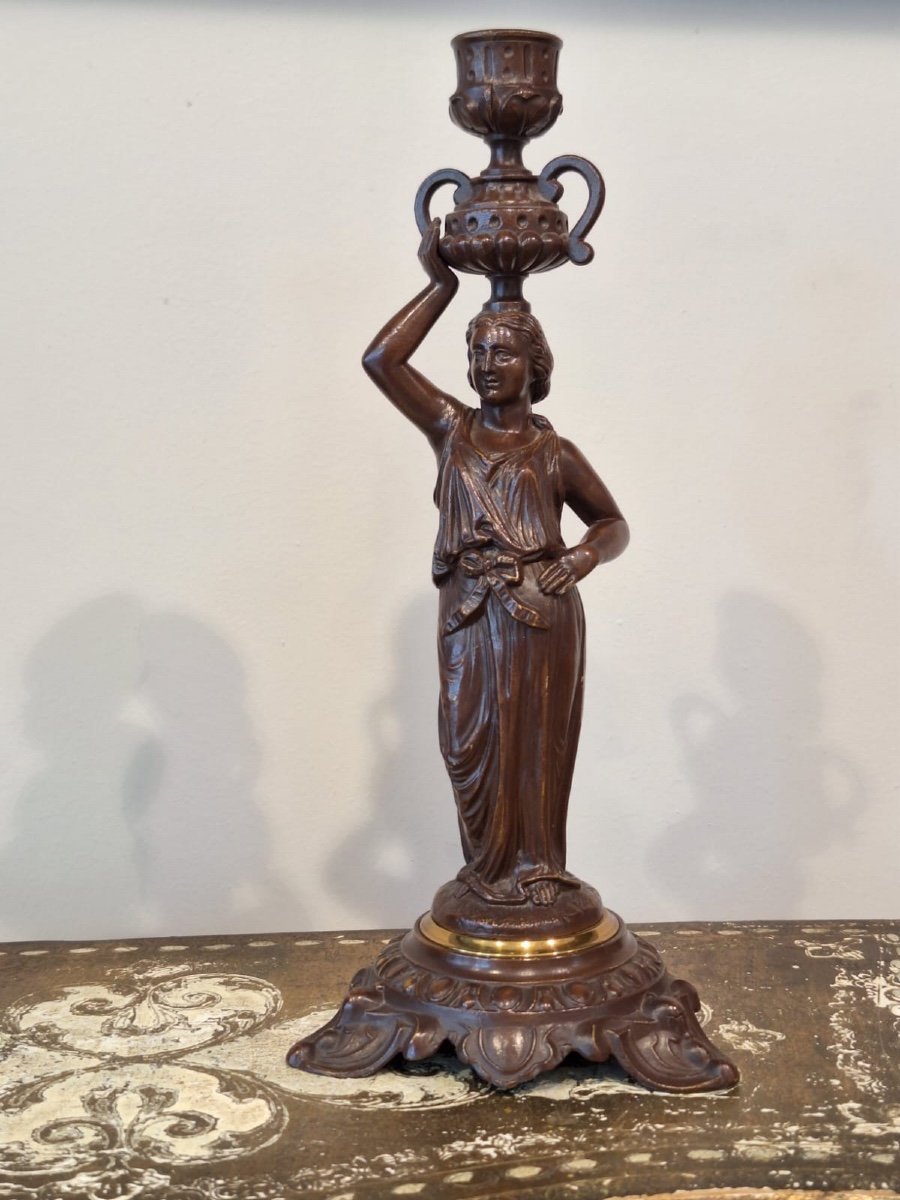 A Pair Of Antique Candlesticks-photo-4