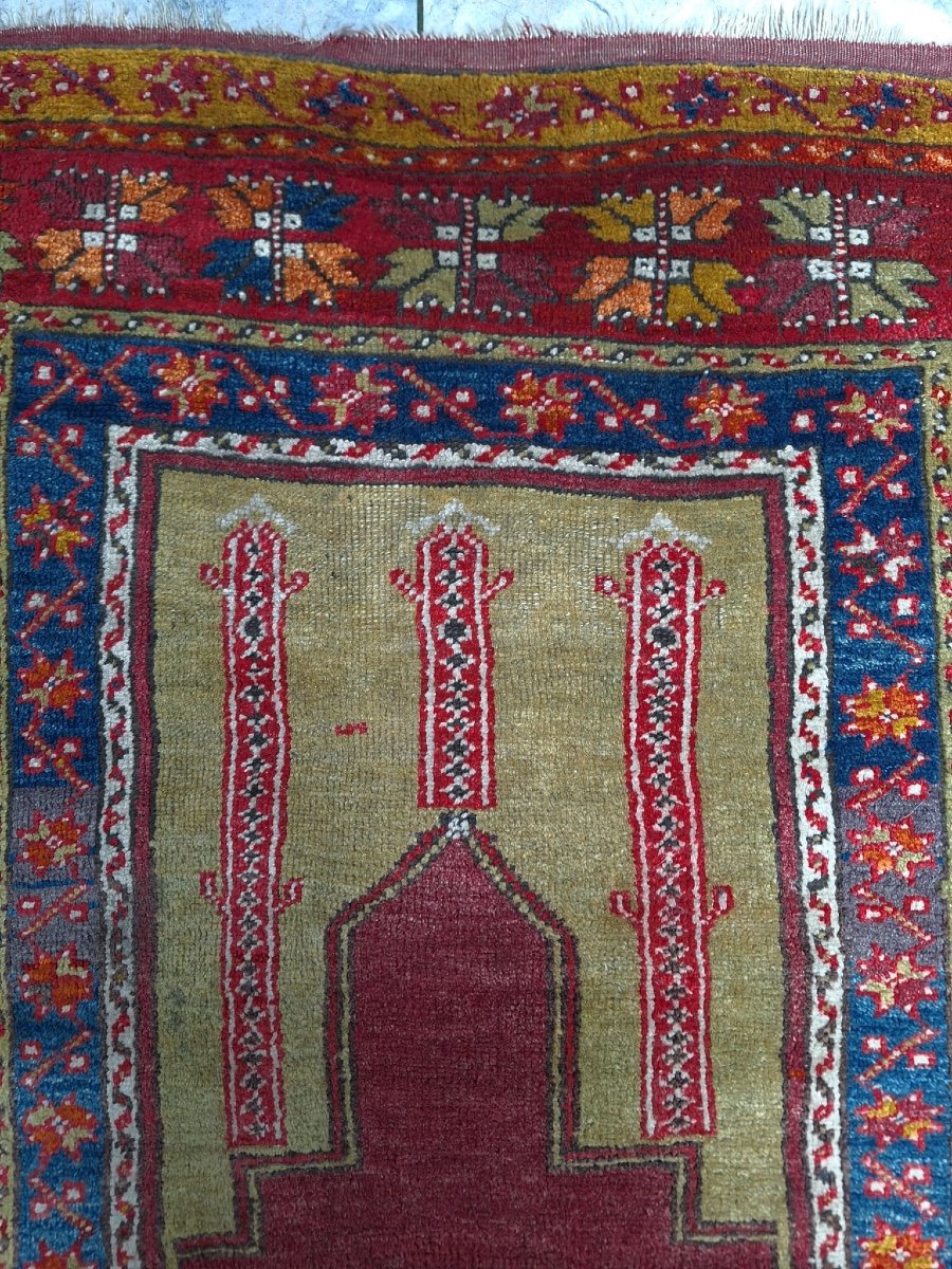 Handmade Turkish Yuruk Prayer Rug-photo-1