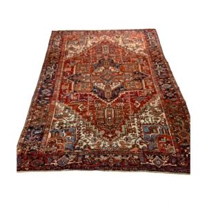 Vintage Hand Knotted Heriz Rug, Iran 