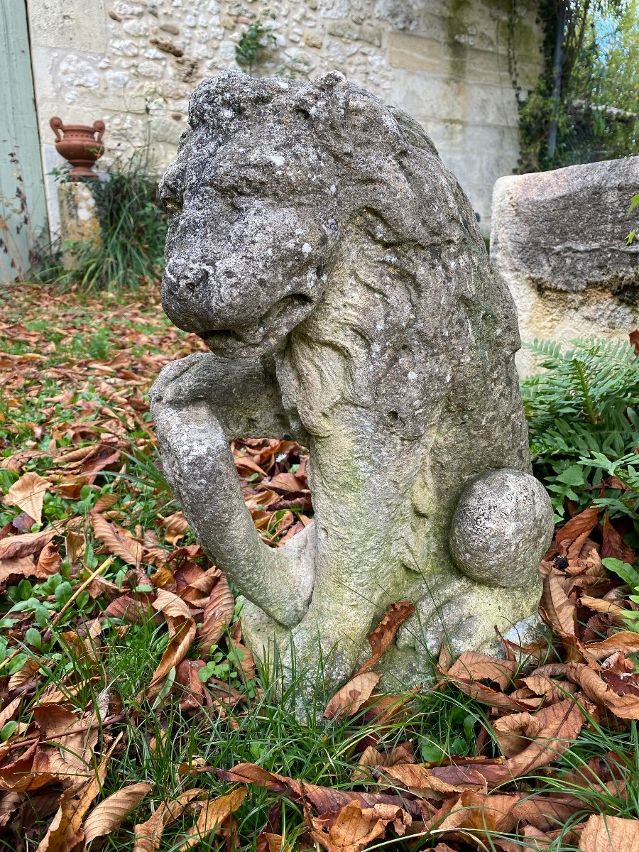 Pair Of Garden Statues Depicting Seated Lions-photo-2