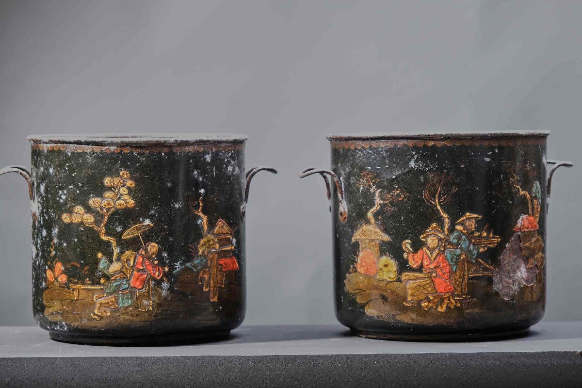 Pair Of Chinese Lacquered Metal Planters, France Mid 18th Century-photo-2