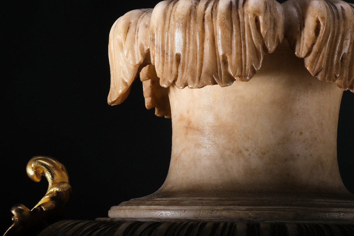 Pair Of Extremely Rare Alabaster Vases, Italy, 1st Half Of The 18th Century-photo-4