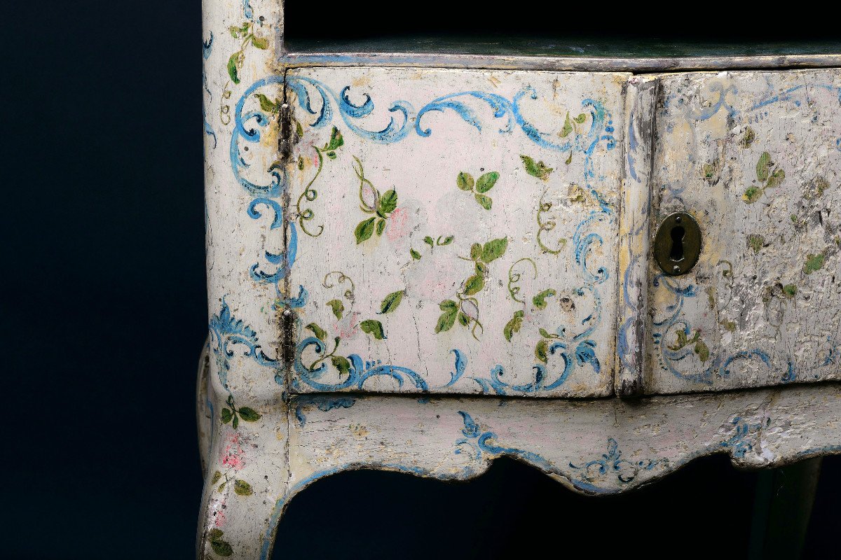 Bedside Table Painted With Flowers And Leaves On A White Font, Genoa Circa 1760-photo-2