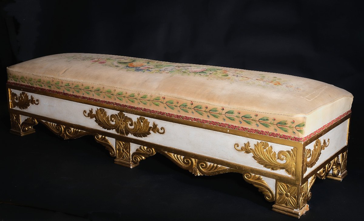 Unusual Upholstered Bench With Relief Decoration On Three Sides, Italy 19th Century-photo-2