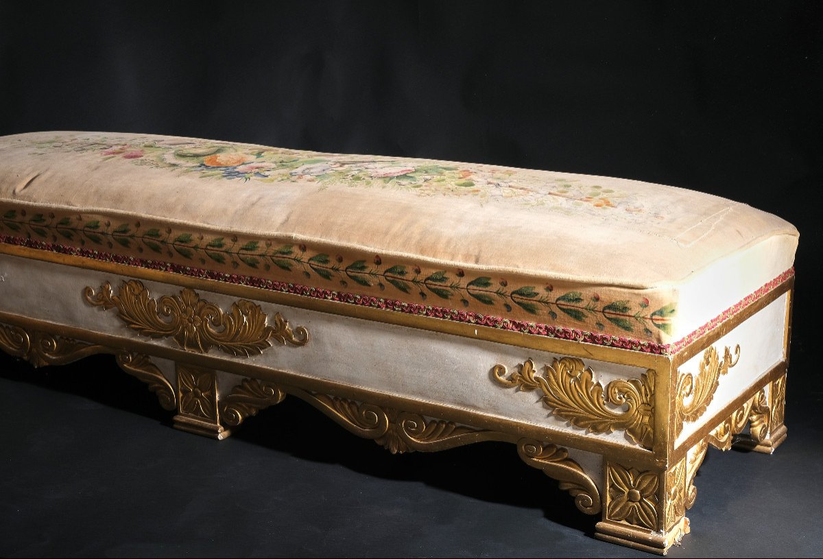 Unusual Upholstered Bench With Relief Decoration On Three Sides, Italy 19th Century-photo-3