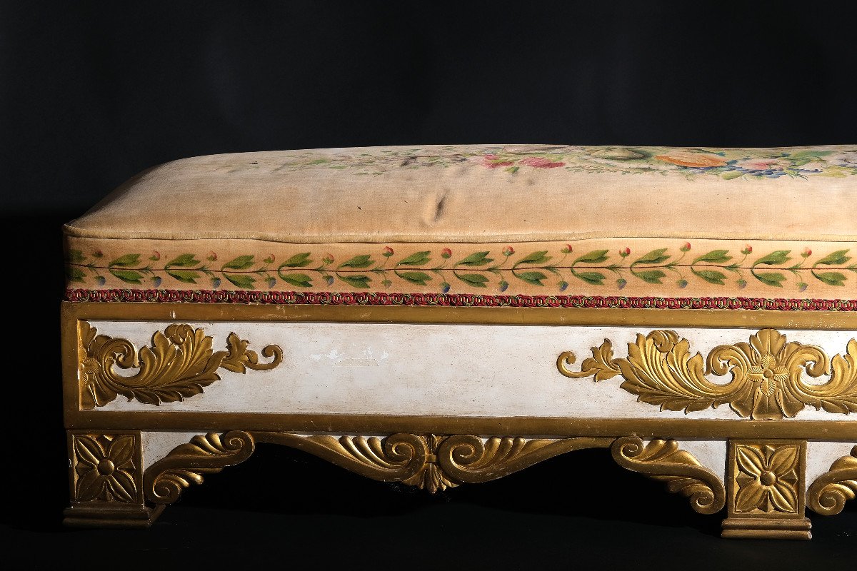 Unusual Upholstered Bench With Relief Decoration On Three Sides, Italy 19th Century-photo-1