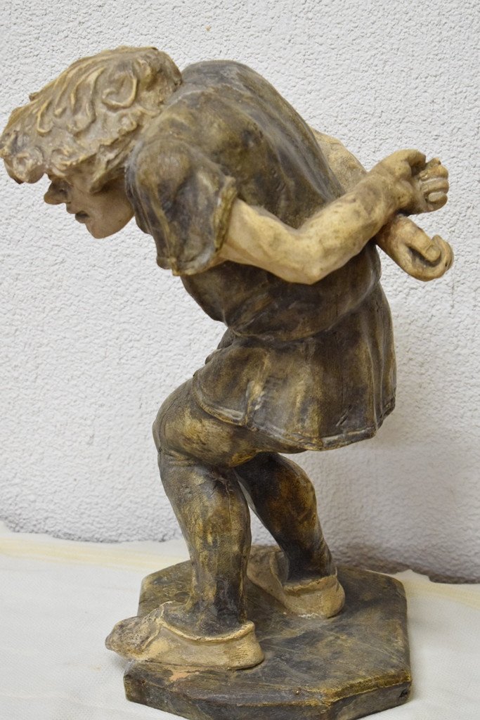 Terracotta Hunchback Statue-photo-2