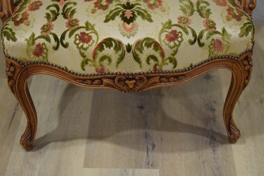 Paire De Fauteuils Louis XV En Noyer-photo-1