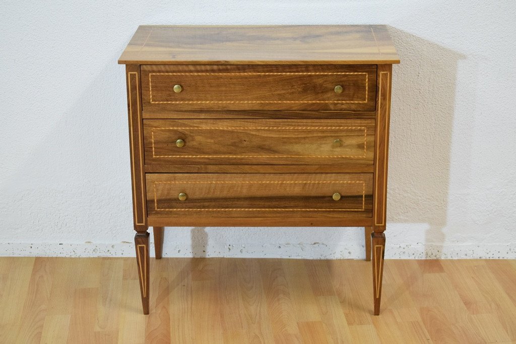 Small Solid Walnut Chest Of Drawers With Marquetry Trim-photo-2