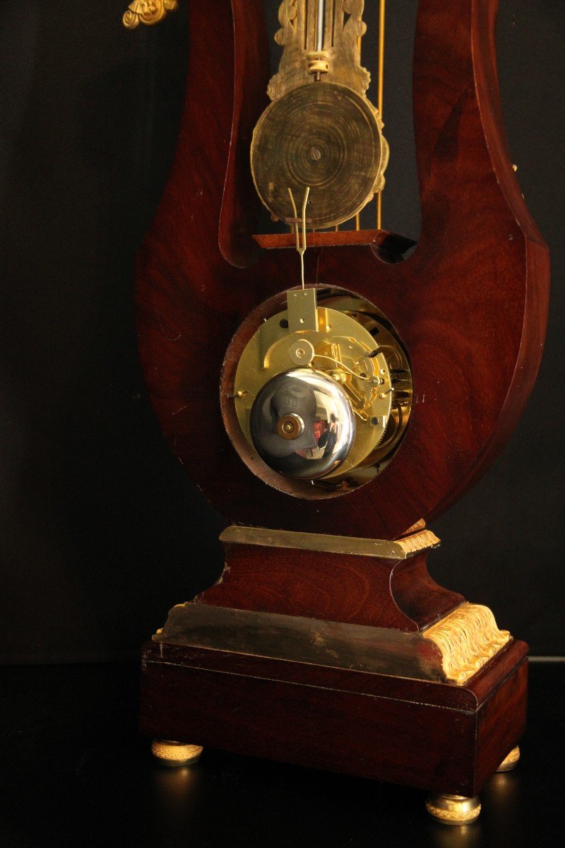 Lyre Clock In Mahogany Wood Period 1840-1850-photo-1