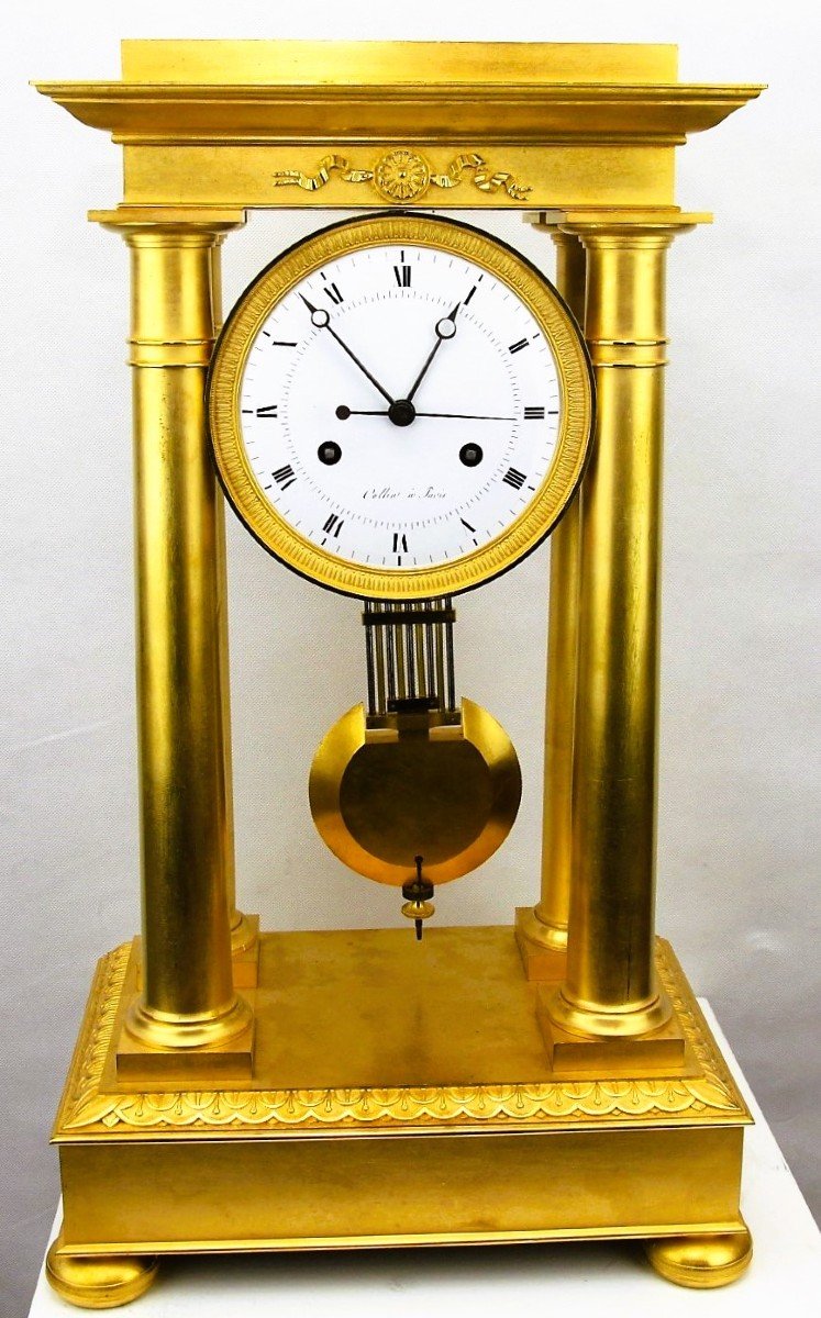 Pendule De Cheminée à Colonne En Bronze - France Vers 1820