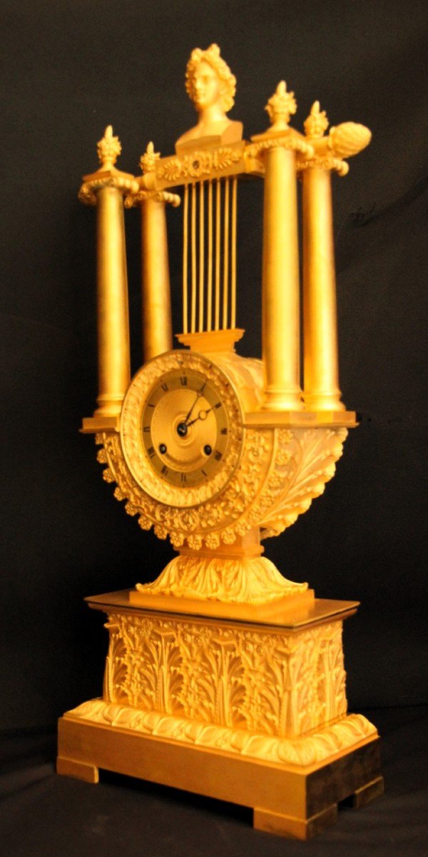 Pendule Lyre En Bronze Doré France Année 1820-1830-photo-4