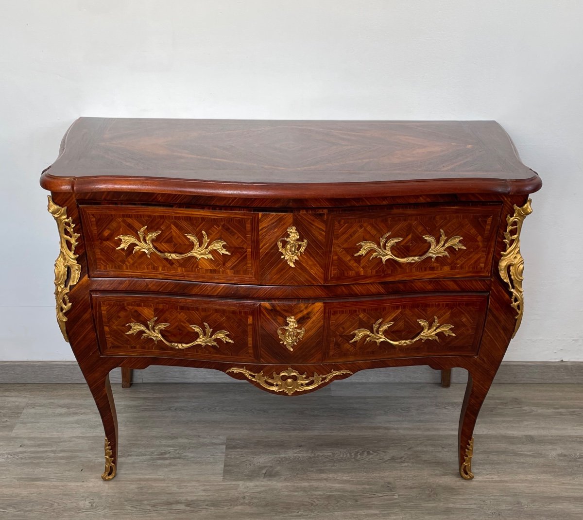 Commode De Style Louis XV Vers 1900