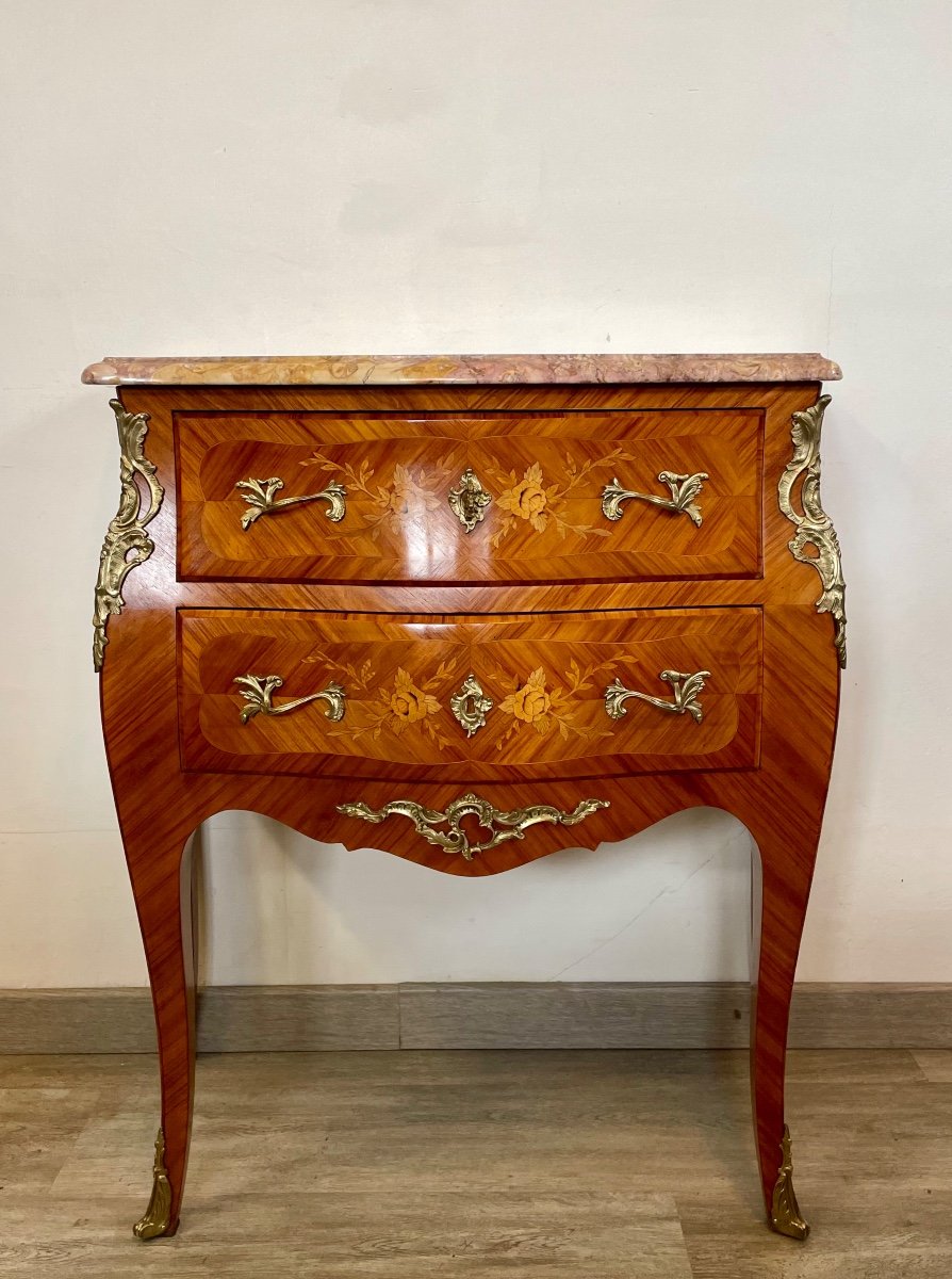 Louis XV Style Sauteuse Chest Of Drawers 