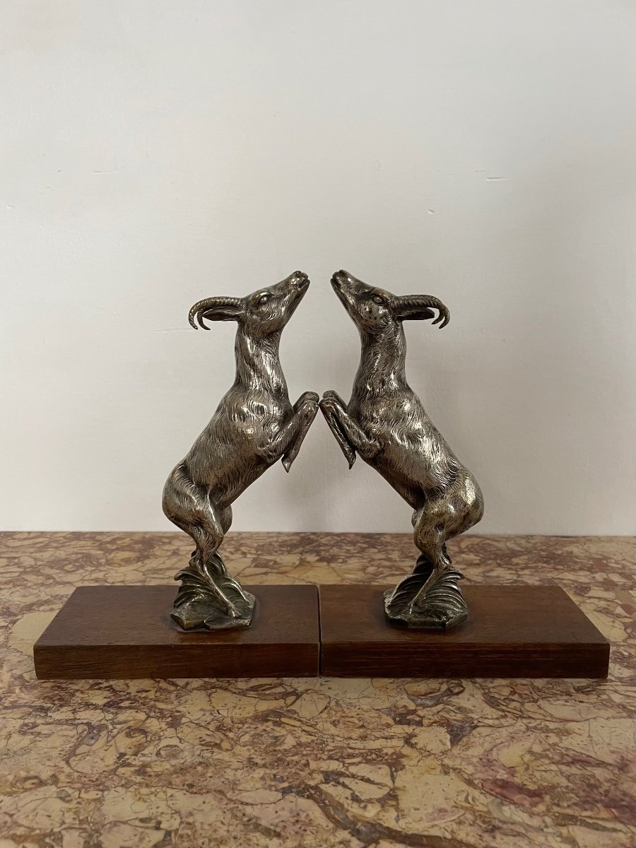 Paire De Serres Livre Formant Chamois En Bronze Argenté-photo-3