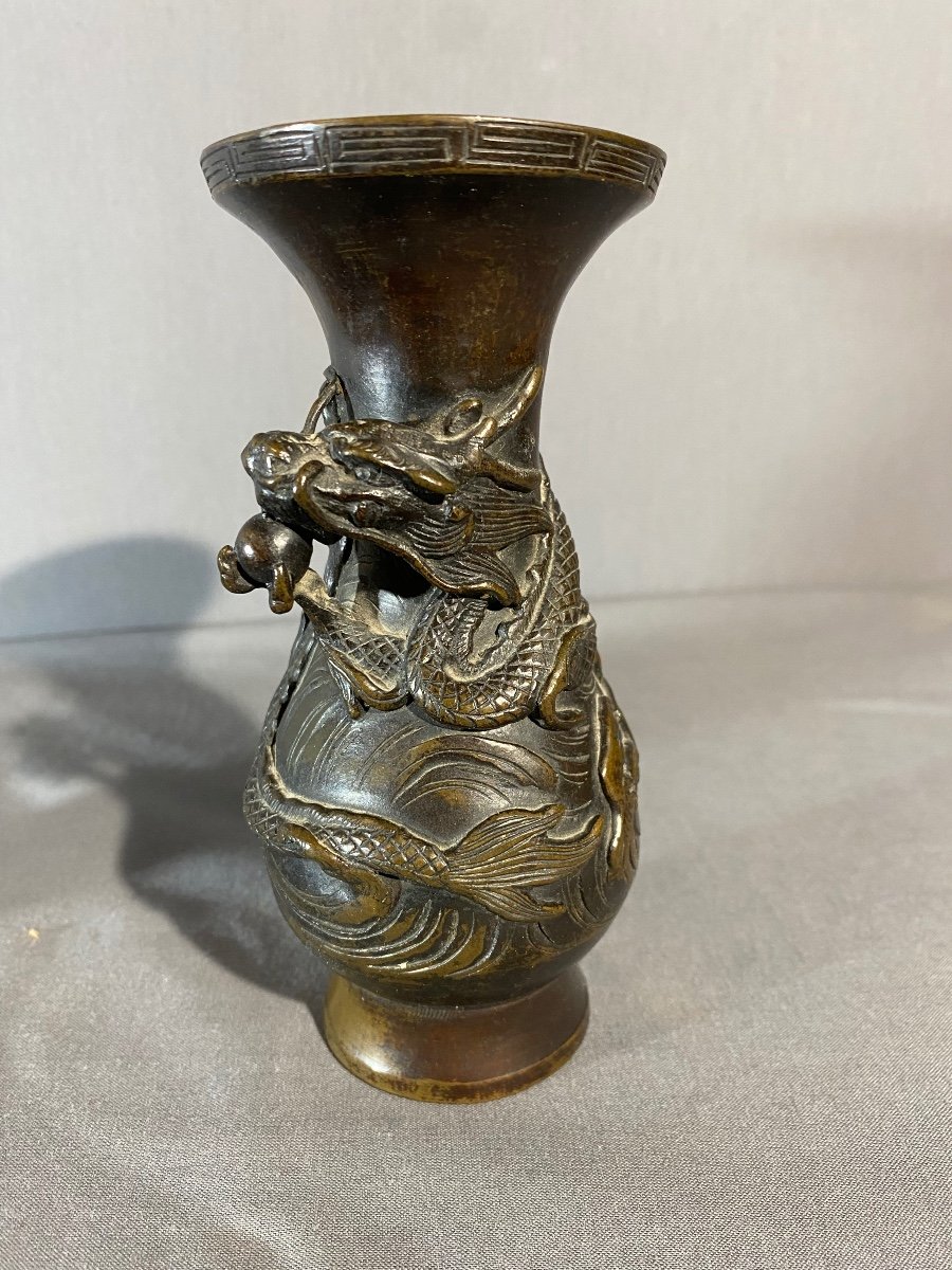 Paire De Vases En Bronze Au Décors De Dragons -photo-2