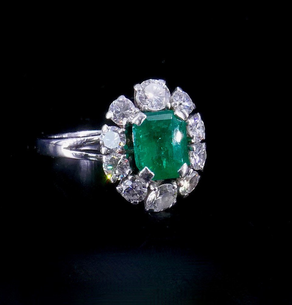 Pompadour Platinum Diamond Emerald Ring-photo-2