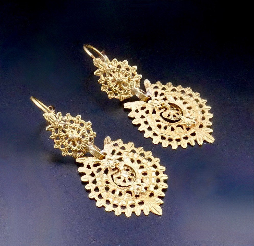 Portuguese Queen Earrings 19k Gold