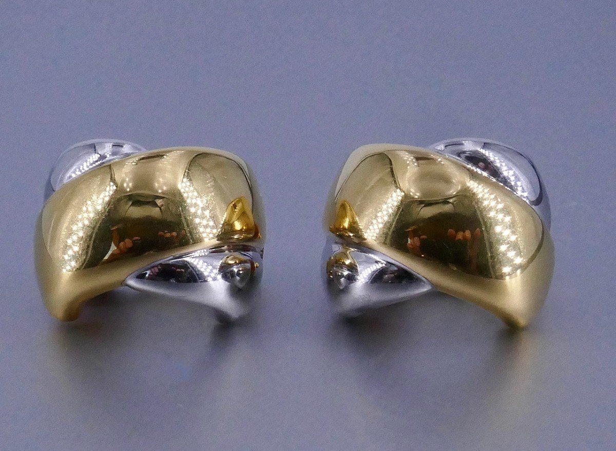 Two Gold Ear Clips-photo-3