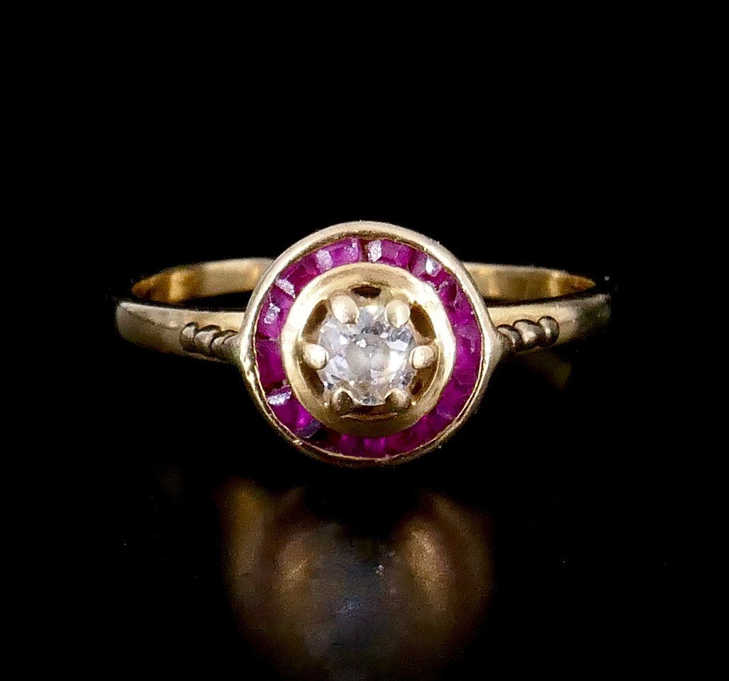 1920 Yellow Gold Diamond Ruby Verneuil Calibrated Ring 