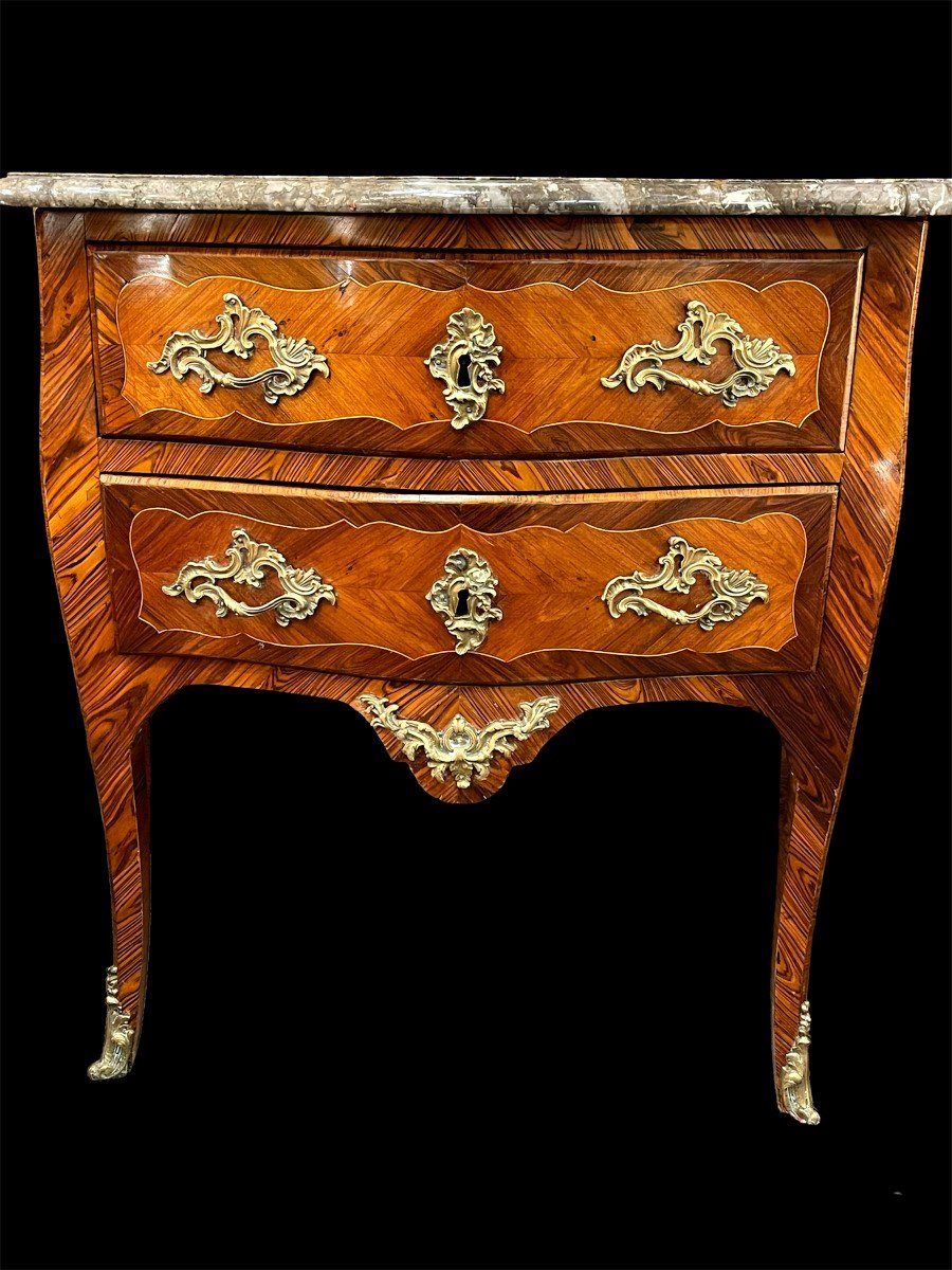 Petite Commode Sauteuse Epoque Louis XV