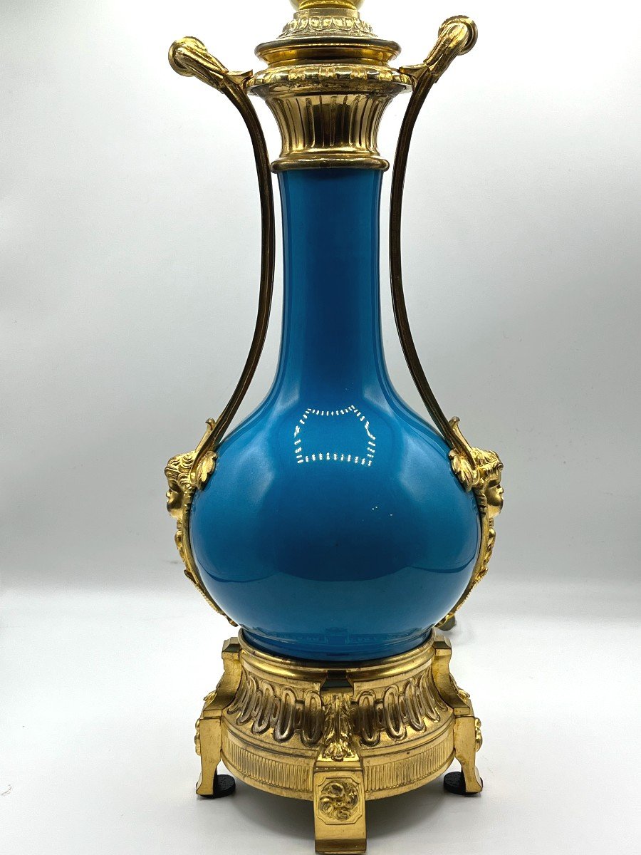 Lampe En Porcelaine Et Bronze . Epoque Napoléon III