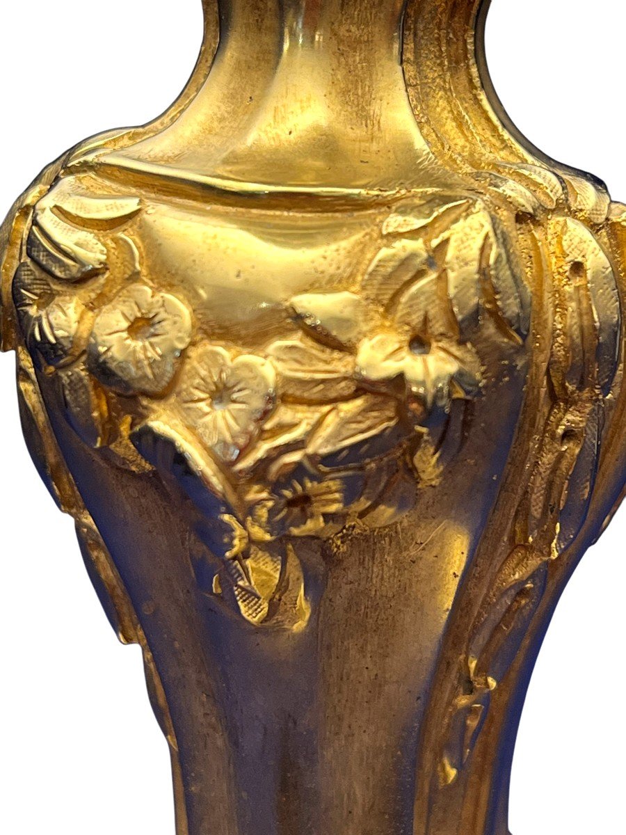 Paire De Flambeaux Montés En Lampes, En Bronze Doré. Style Louis XV. Epoque XIXè Siècle-photo-3