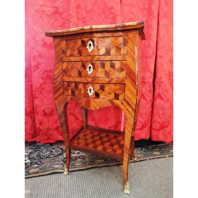 Small Cubic Marquetry Table. Transition Period Louis XV- Louis XVI