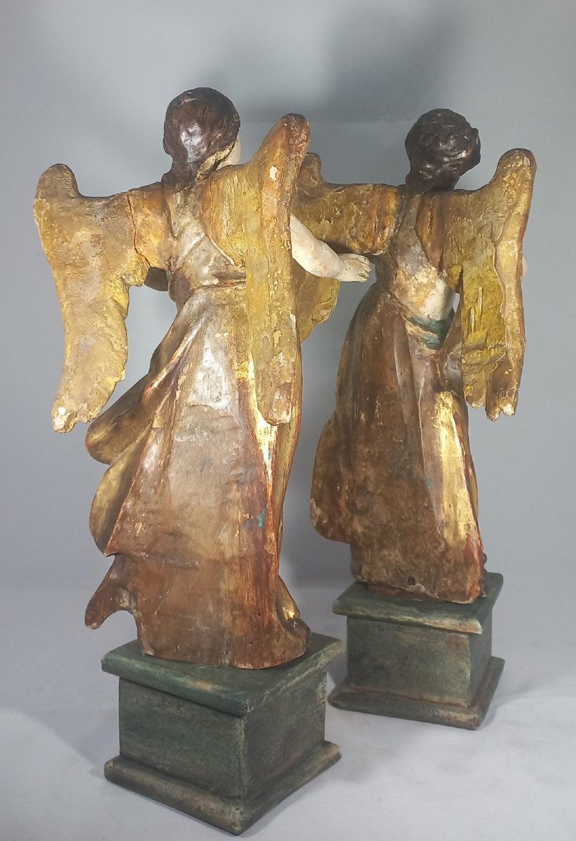Pair Of Winged Cherubs In Lacquered And Gilded Wood-photo-5