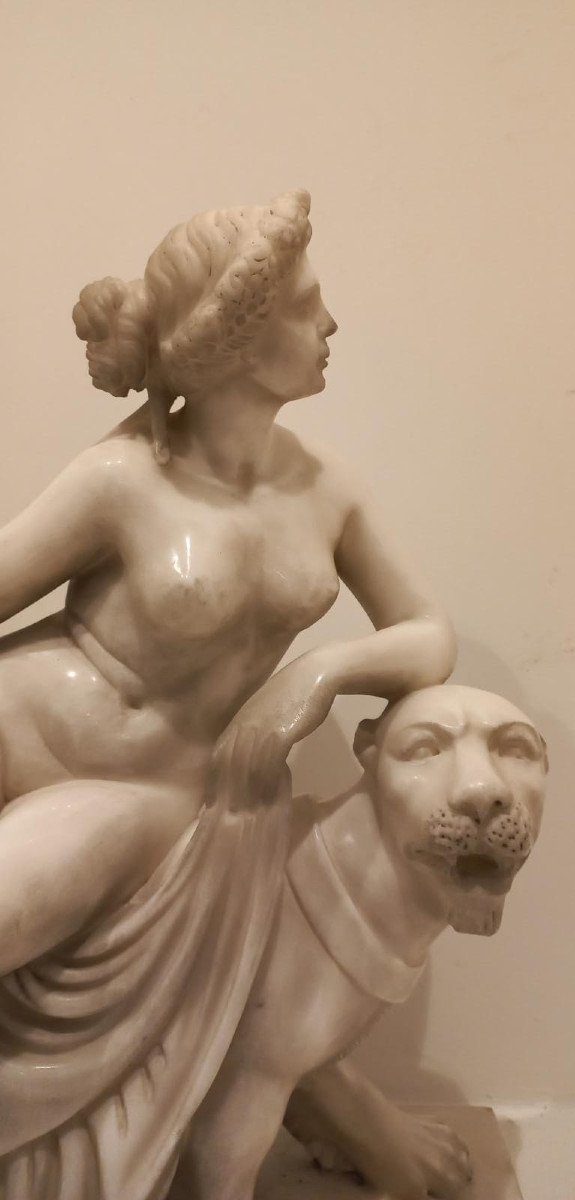 Ariane Sur La Panthère, Sculpture En Marbre Blanc-photo-2