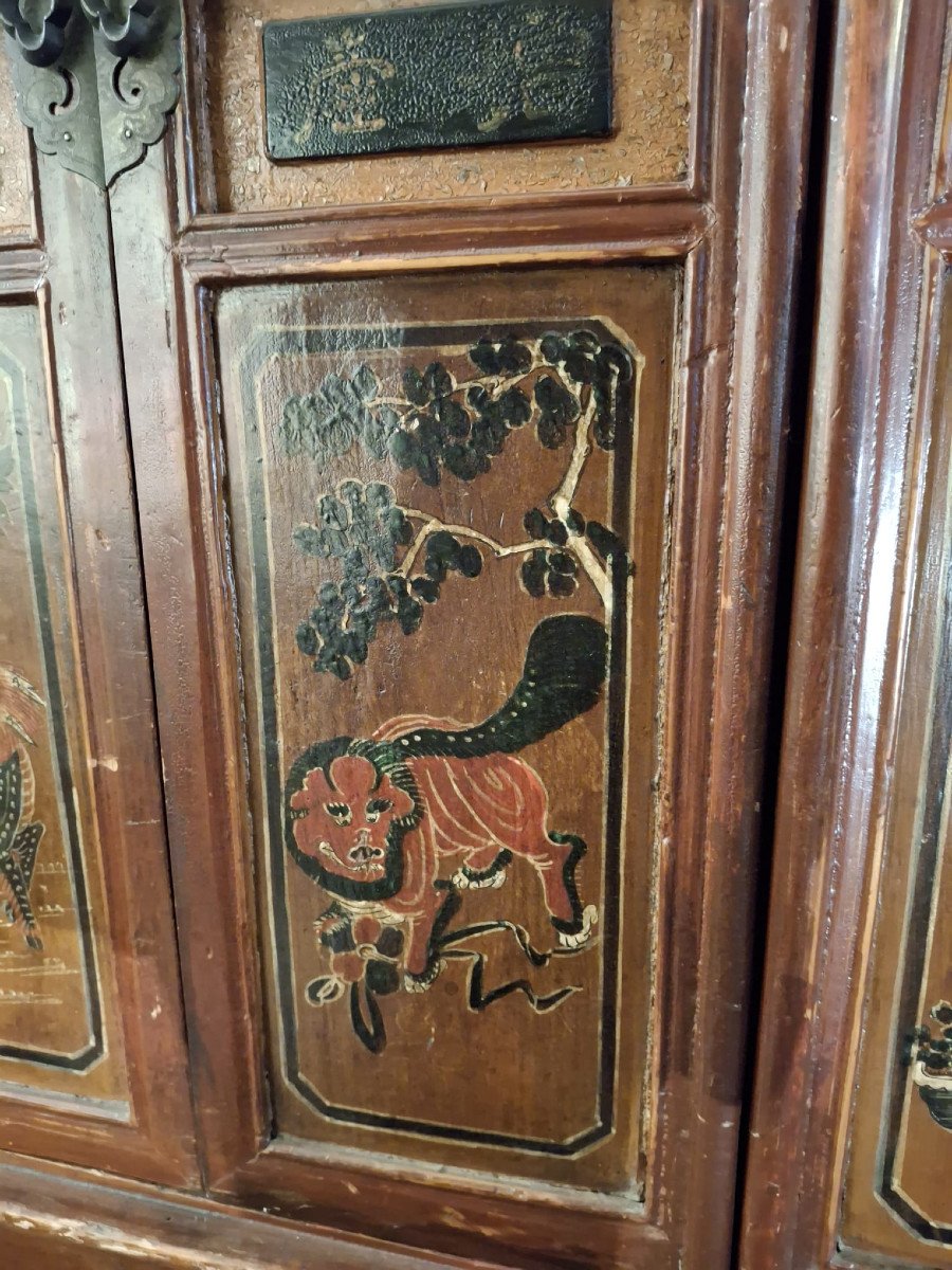 Chinese Carved And Lacquered Wardrobe-photo-5