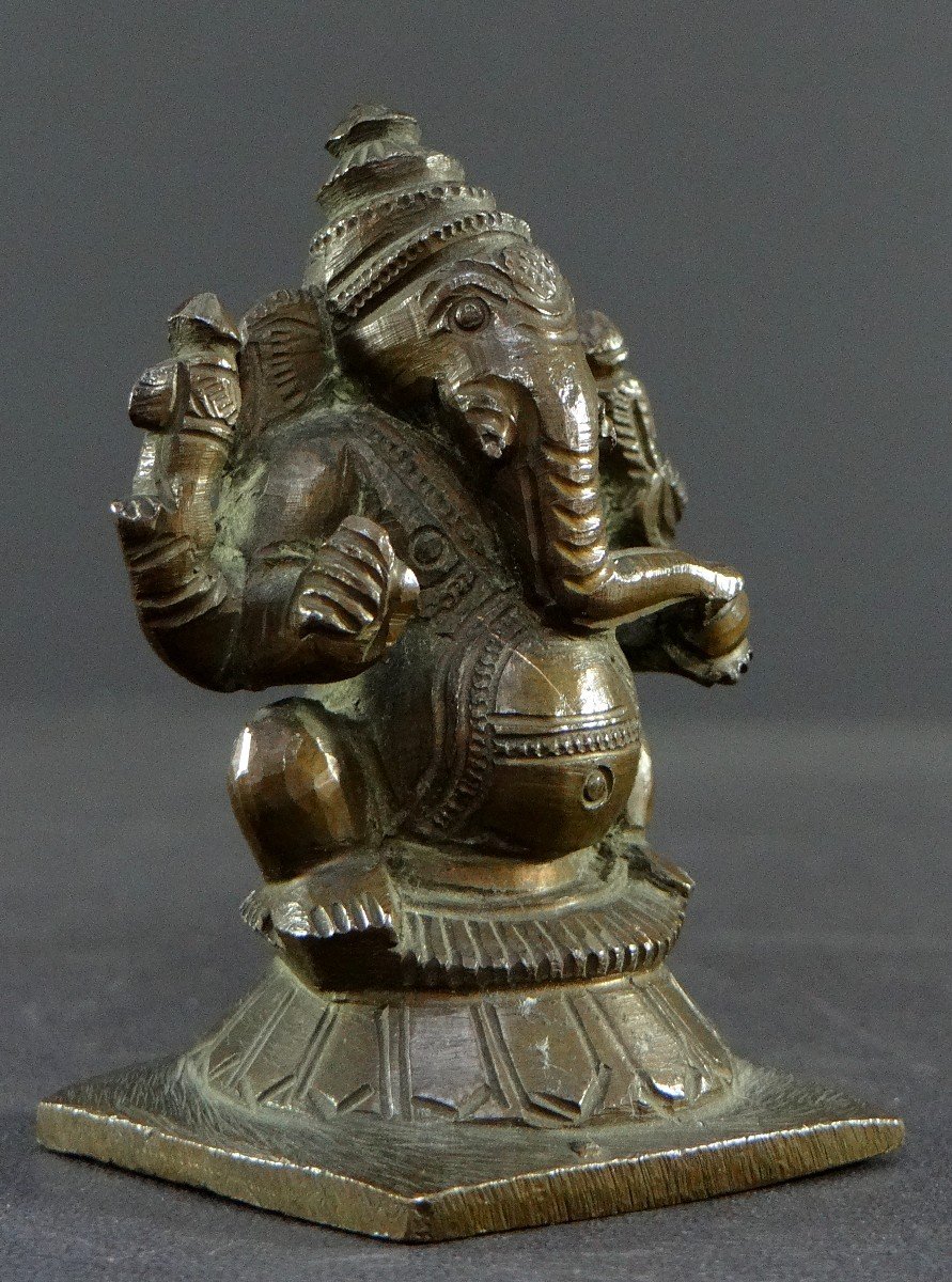 India, XIXth Century, Old Small Statue Of Ganesh In Bronze.-photo-2