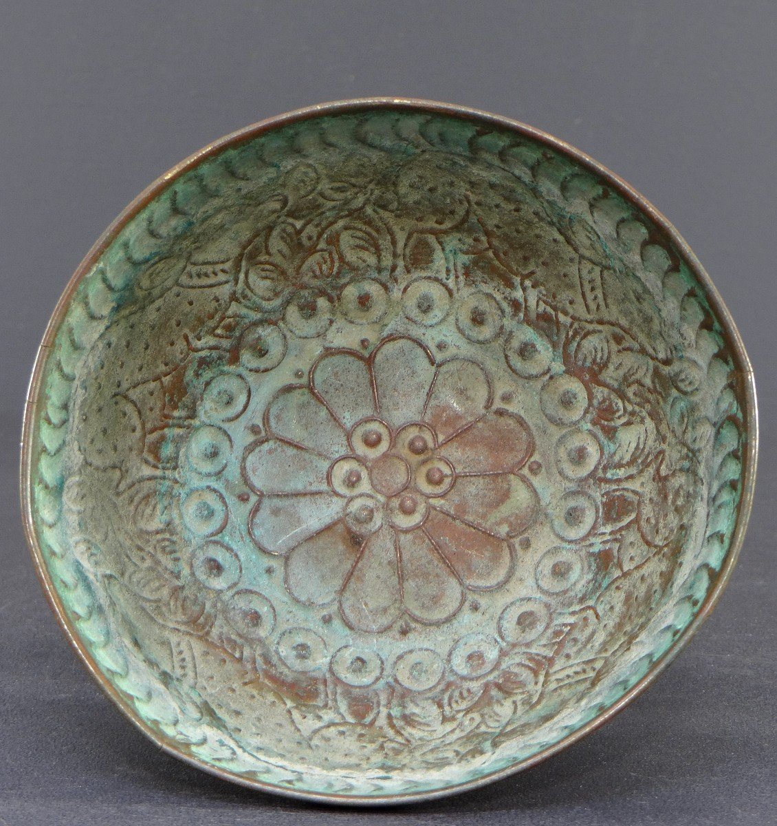 Islamic Art From The Beginning Of The XIXth Century, Hammered Bronze Cup Decor Of Animals And Plants.-photo-5