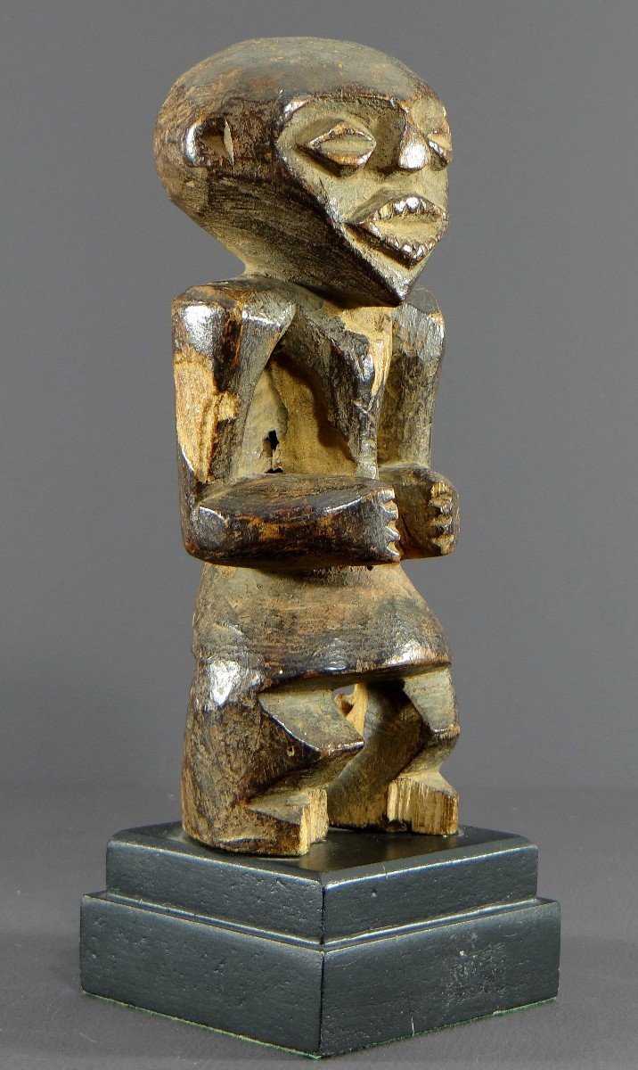 Nigéria, Peuple Mambila, Première Moitié Du XXème Siècle, Statuette En Bois Dur De Type "tadep"