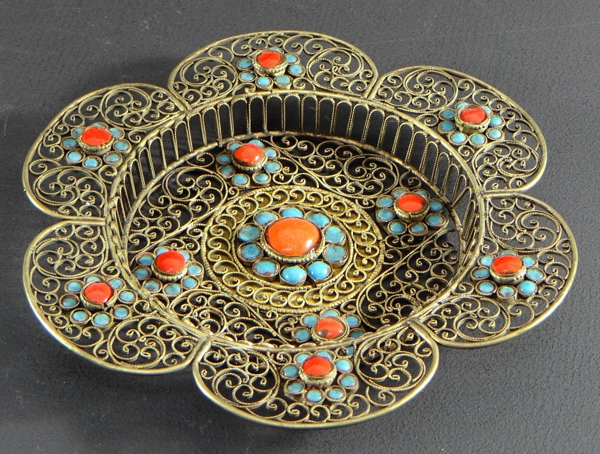 Tibet, Mid-20th Century, Filigree Metal Cup Decorated With Turquoise And Coral Beads.-photo-3