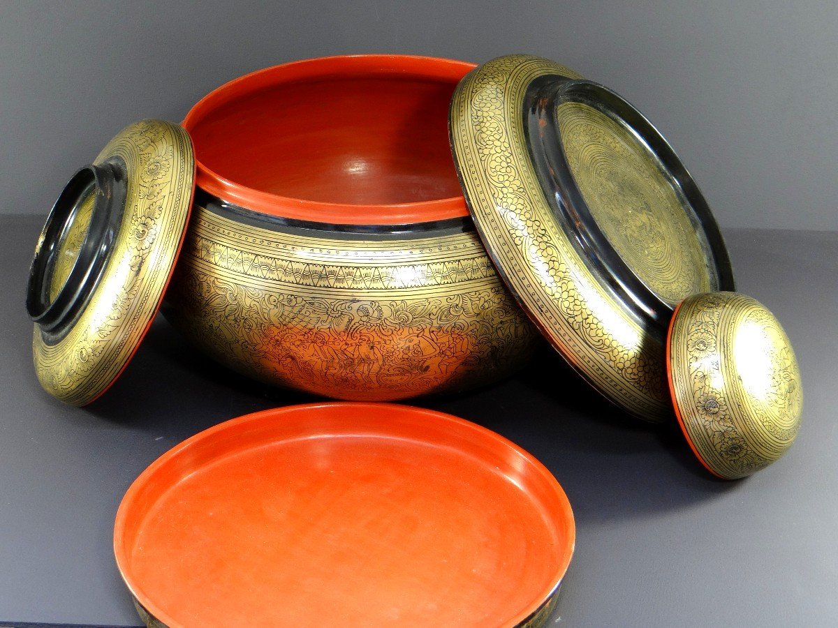 Burma, Mid-20th Century, Four-tier Offering Box In Gold-red-black Lacquer.-photo-1