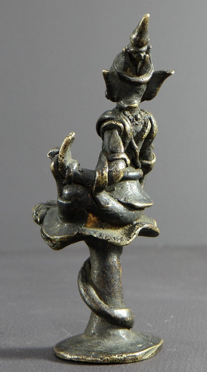 Birmanie, XIXème Siècle, Statuette De Nat (nak) état Méditatif En Bronze. -photo-4