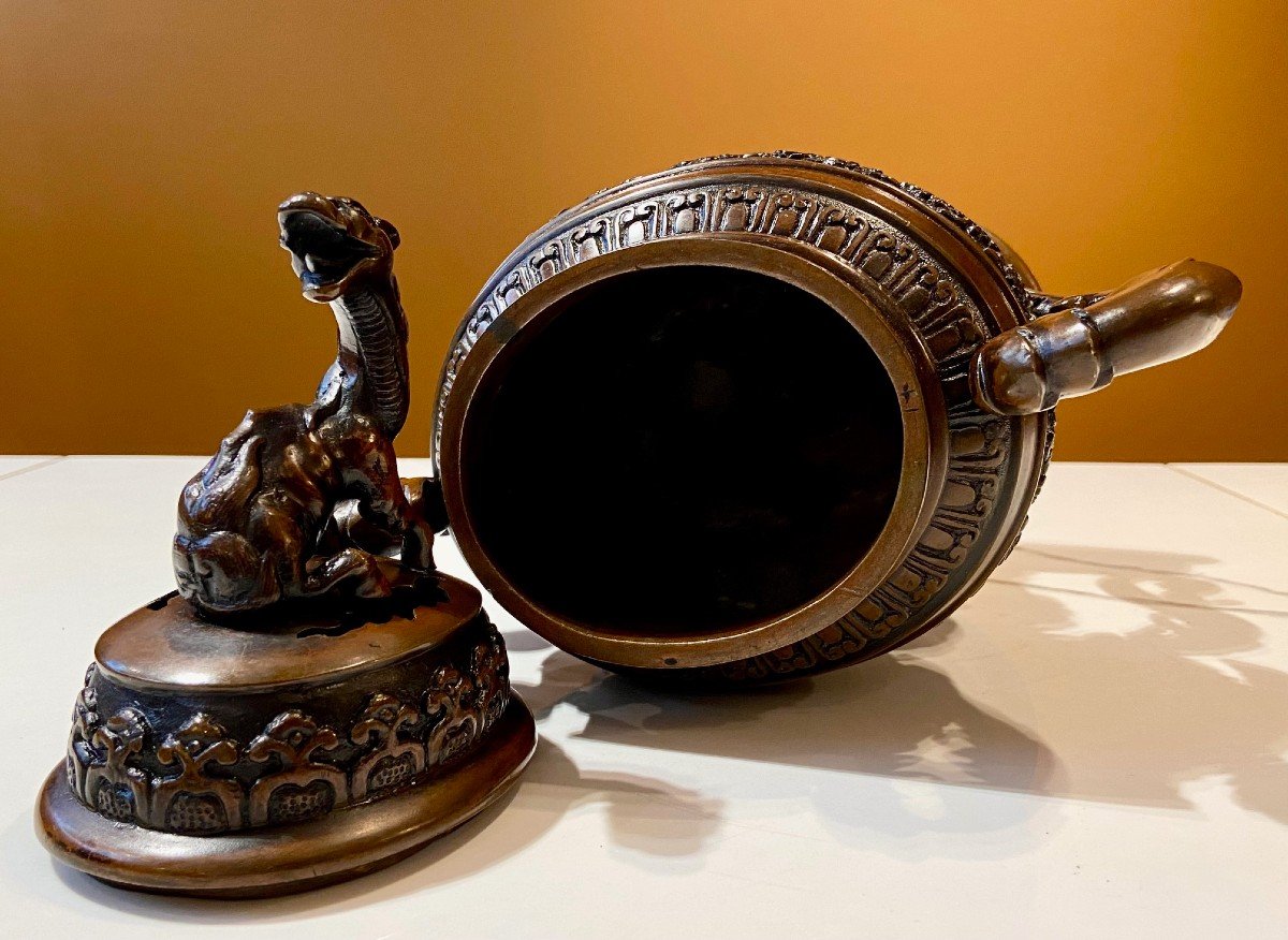 China, First Third Of The 20th Century, Bronze Perfume Burner. -photo-6