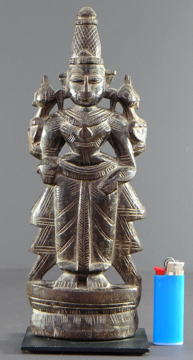 India, Lovely Carved Wooden Statuette Representing Lakshmi, 1900s-1920s.-photo-4