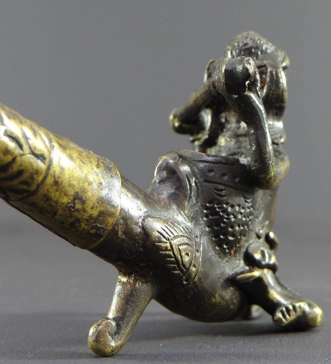 Burma, 1920s/1930s, Bronze And Brass Pipe Decorated With A Nat. -photo-6