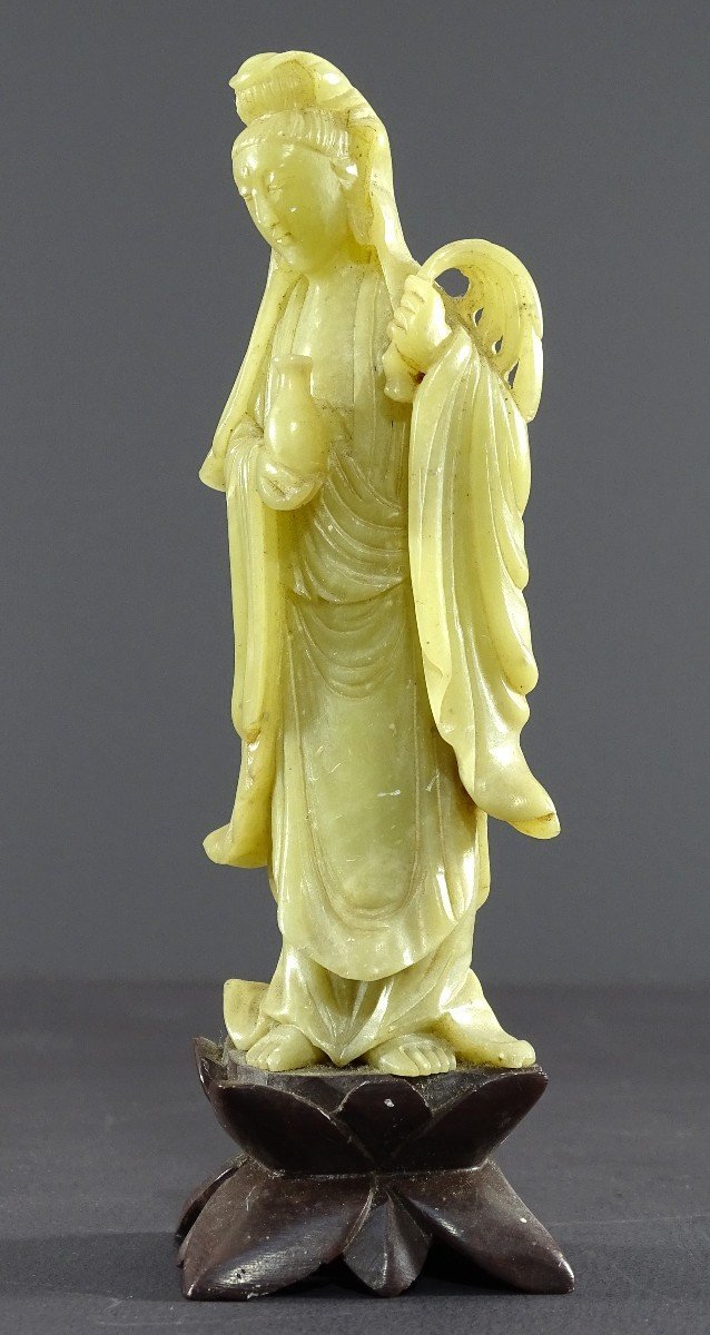 Chine, Années 1930/1950, Statuette De Kwan Yin, Déesse De La Miséricorde, En Pierre Dure Verte.-photo-3