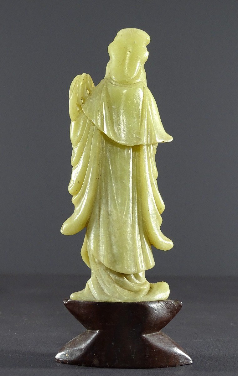 Chine, Années 1930/1950, Statuette De Kwan Yin, Déesse De La Miséricorde, En Pierre Dure Verte.-photo-4