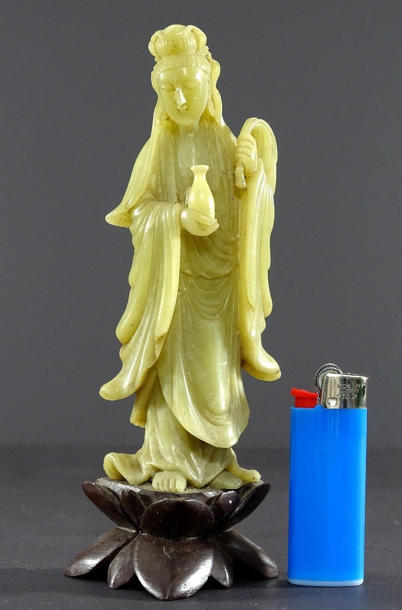 Chine, Années 1930/1950, Statuette De Kwan Yin, Déesse De La Miséricorde, En Pierre Dure Verte.-photo-5