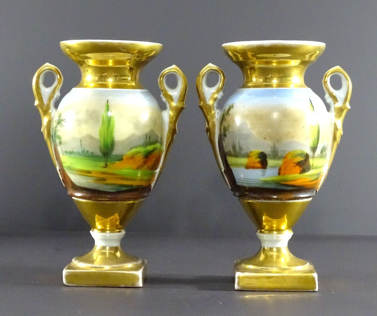 France, époque Louis-philippe, Paire De Vases De Forme Médicis En Porcelaine De Paris. -photo-4