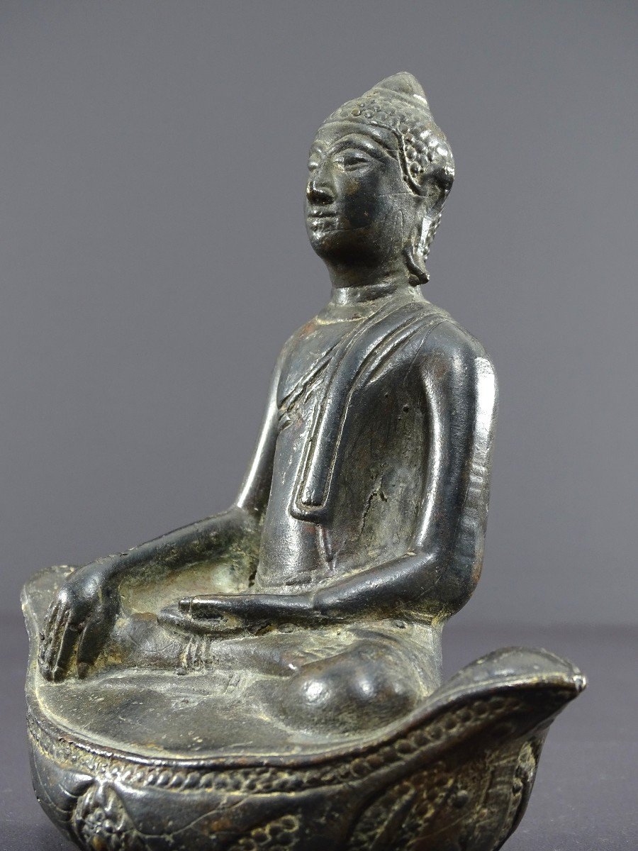 Thaïlande, Début Du XXème Siècle, Superbe Bouddha De Style Sukhothai En Bronze.-photo-1