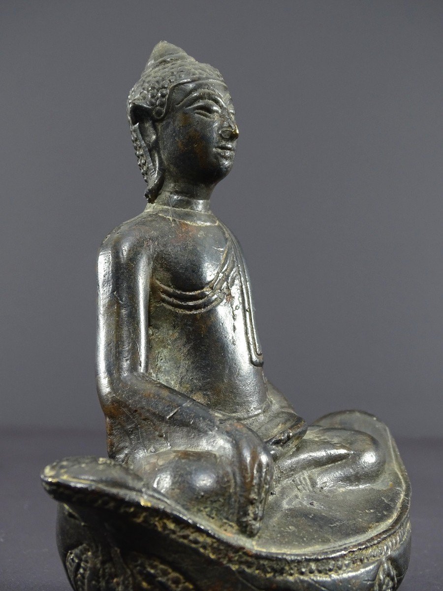 Thaïlande, Début Du XXème Siècle, Superbe Bouddha De Style Sukhothai En Bronze.-photo-3