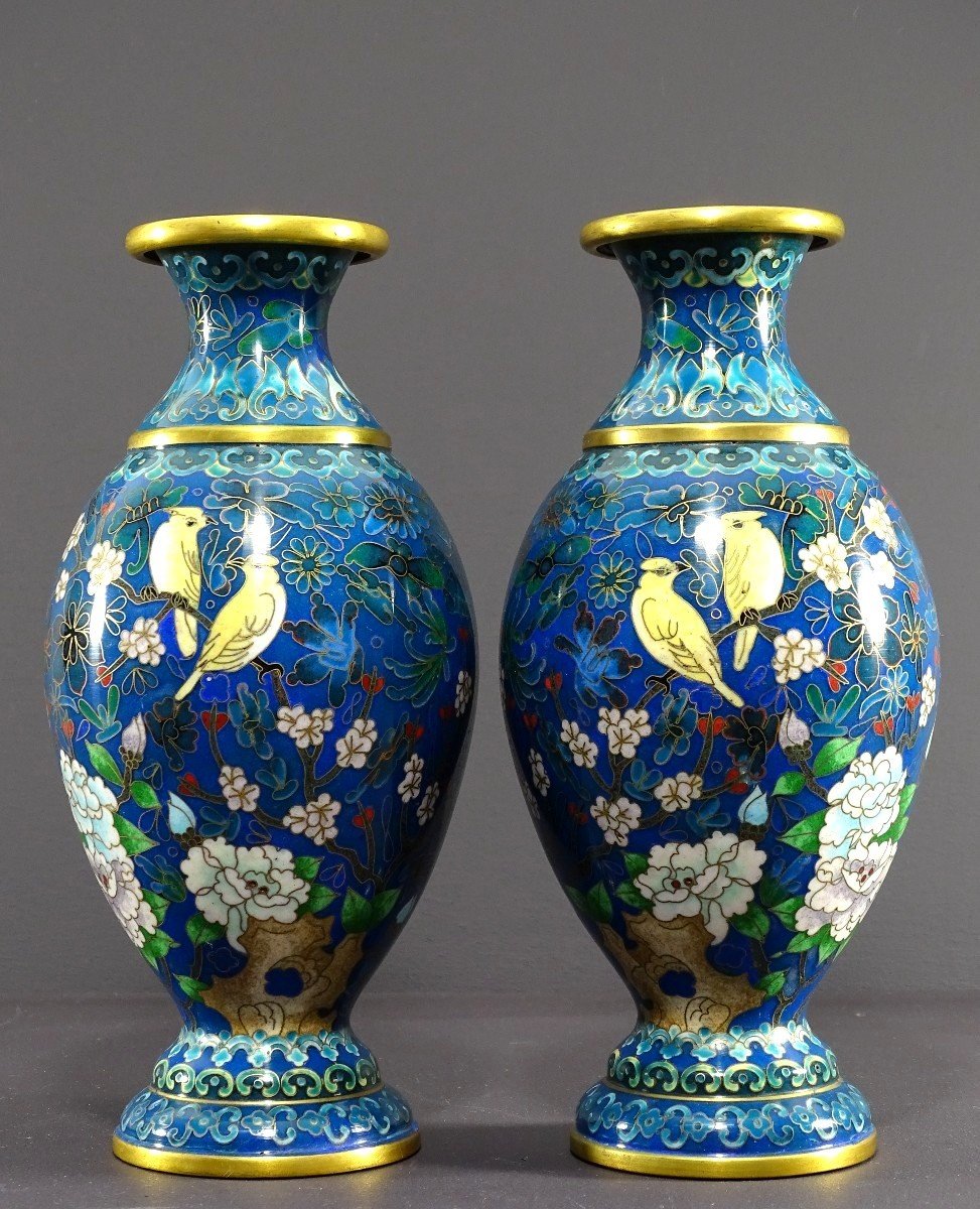 China, 1950s/1960s, Pair Of Baluster-shaped Cloisonné Enamel Vases With Floral Decoration.-photo-3