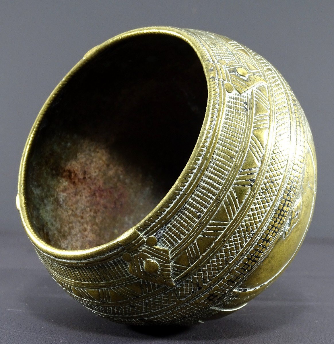 India, Early 20th Century, Dokhra Tribal Art, Brass Bowl Geometric Patterns, Rice Measure-photo-3