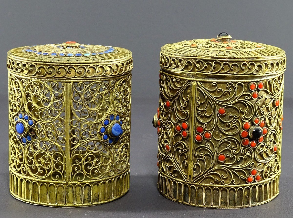 Tibet, 1950s, Pair Of Gilt Copper Boxes Decorated With Blue, Red And Black Enamel. -photo-2