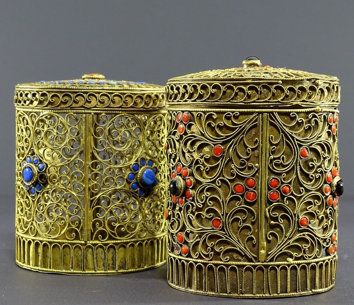 Tibet, 1950s, Pair Of Gilt Copper Boxes Decorated With Blue, Red And Black Enamel. -photo-3